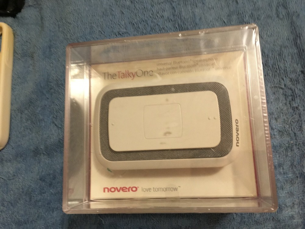 Novero universal bluetooth speaker