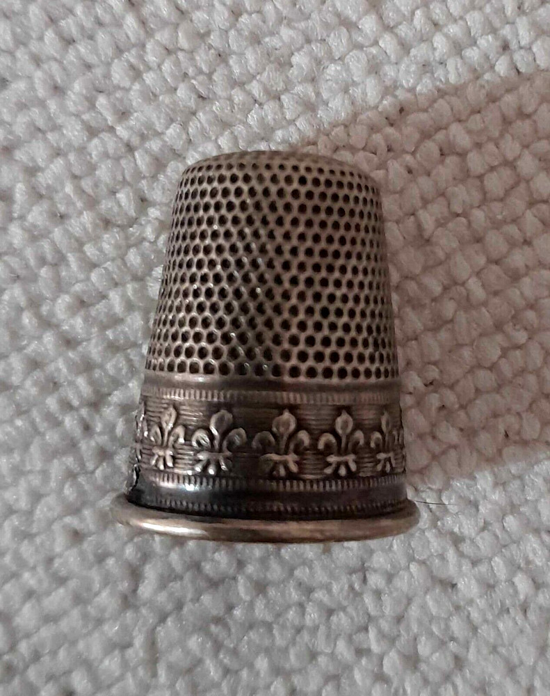 Dedal em Prata FLEUR DE LIS - Silver