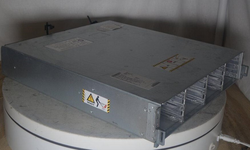 Dell EMC EAE VNXe Hard Drive Disk Array SEE NOTES