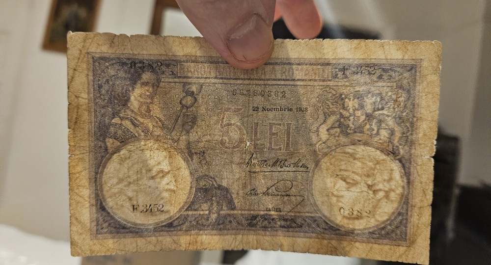 Old banknote from Romania 5 lei 1928