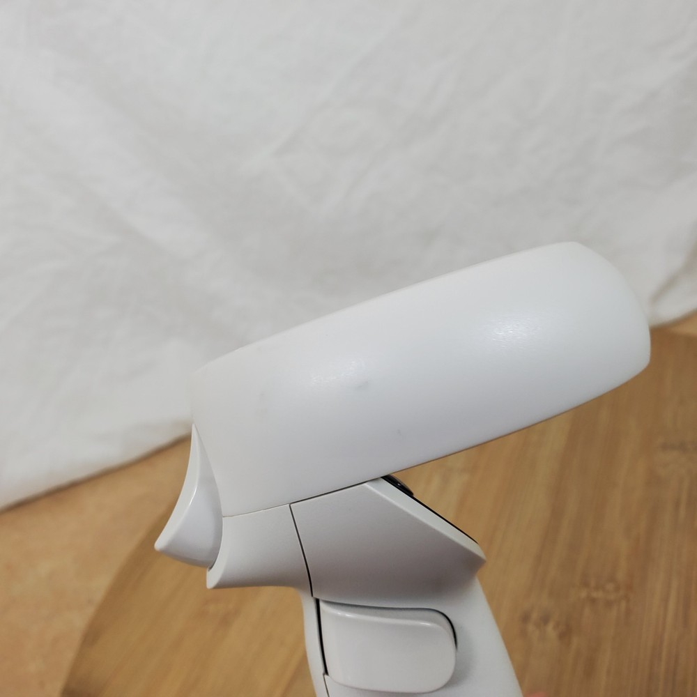 Meta Quest VR Replacemeny RIGHT Controller - JD96CX