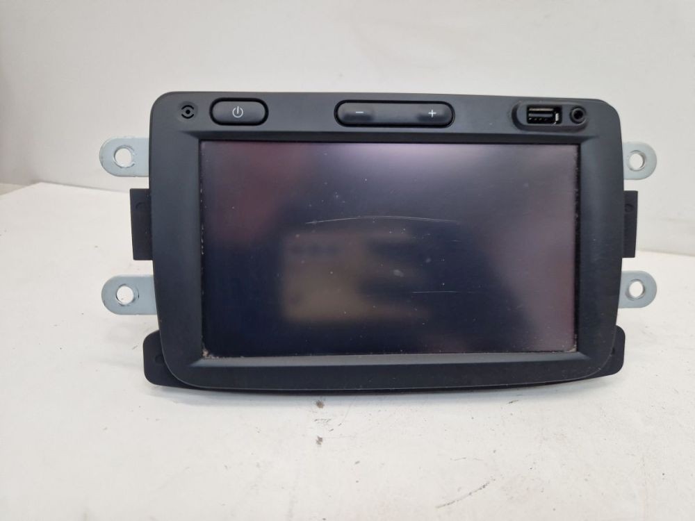 Compatible radio/screen system for Renault Trafic II