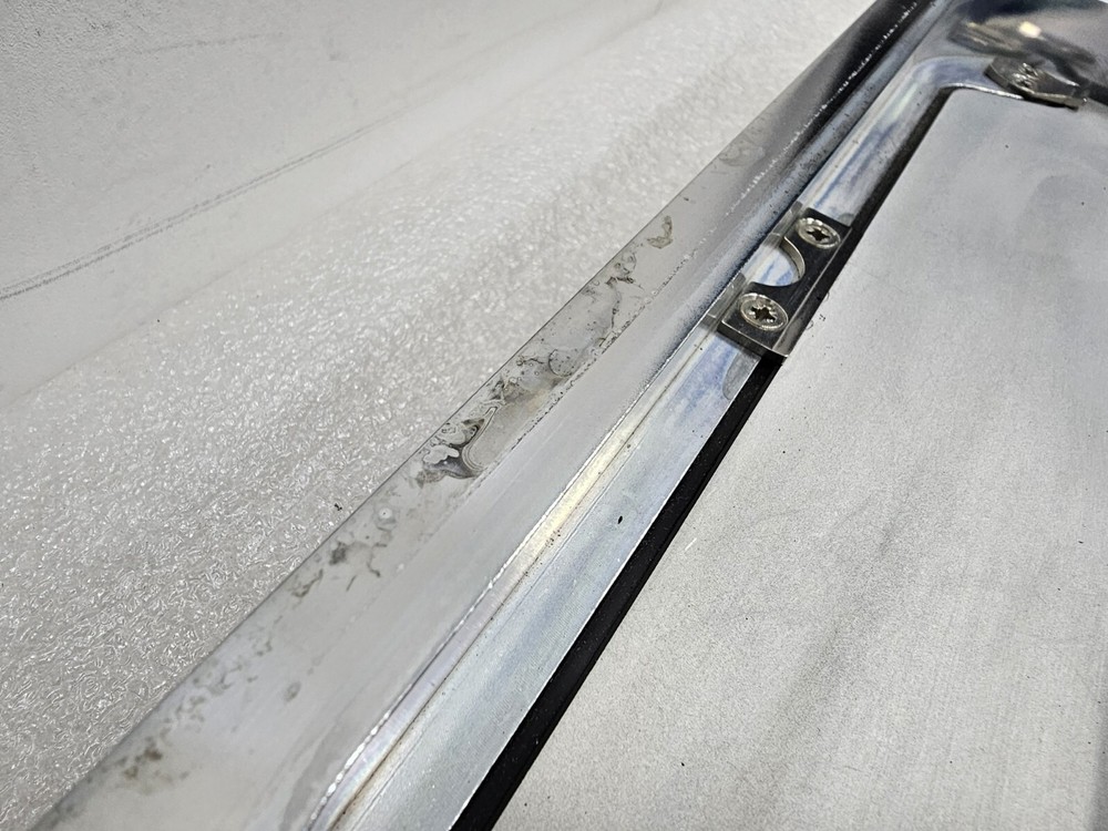 1PC VAT 02010-BA24-0001 Rectangular Gate Valve