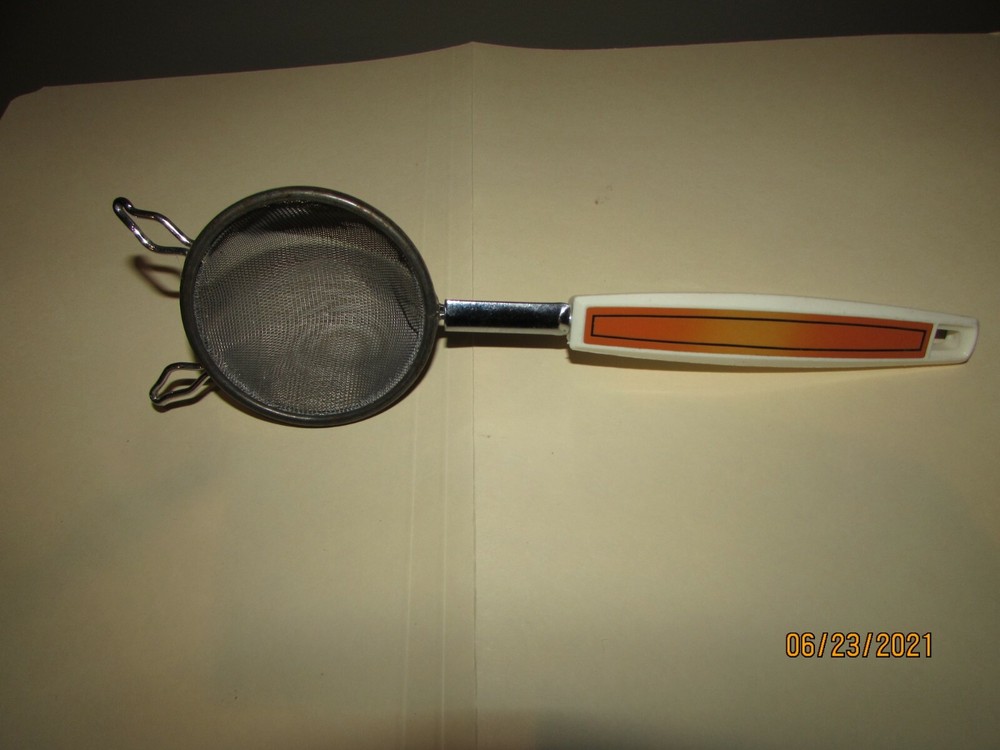 mcm kitchen sifter sieve plastic handle 10" x 2-3/4"