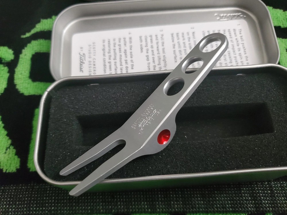 Scotty Cameron Pivot Tool Red Dot Divot Tool Tin New - Silver