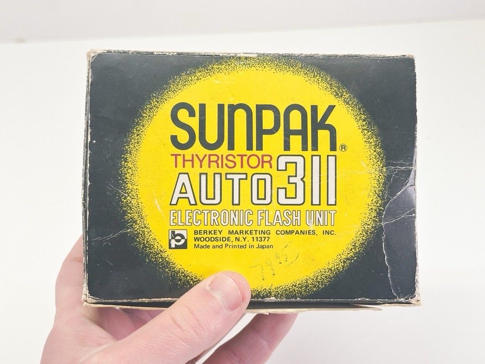 Vintage Sunpak Thyristor Auto 311 Electronic Flash Unit In Original Box TESTED