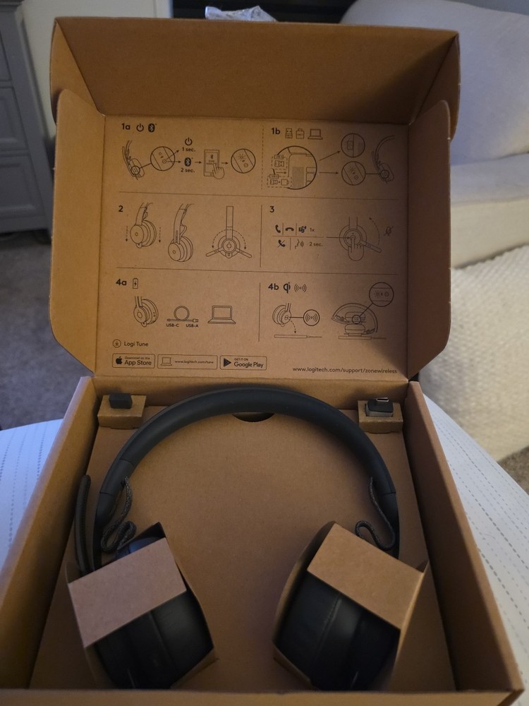 Logitech Zone Wireless Bluetooth Headset A00082/83 New Open Box