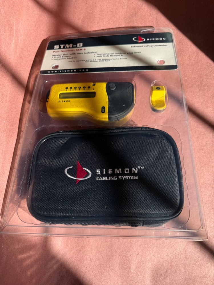 Siemon Cabling System STM-8 UTP Cable tester and Carrying Case.
