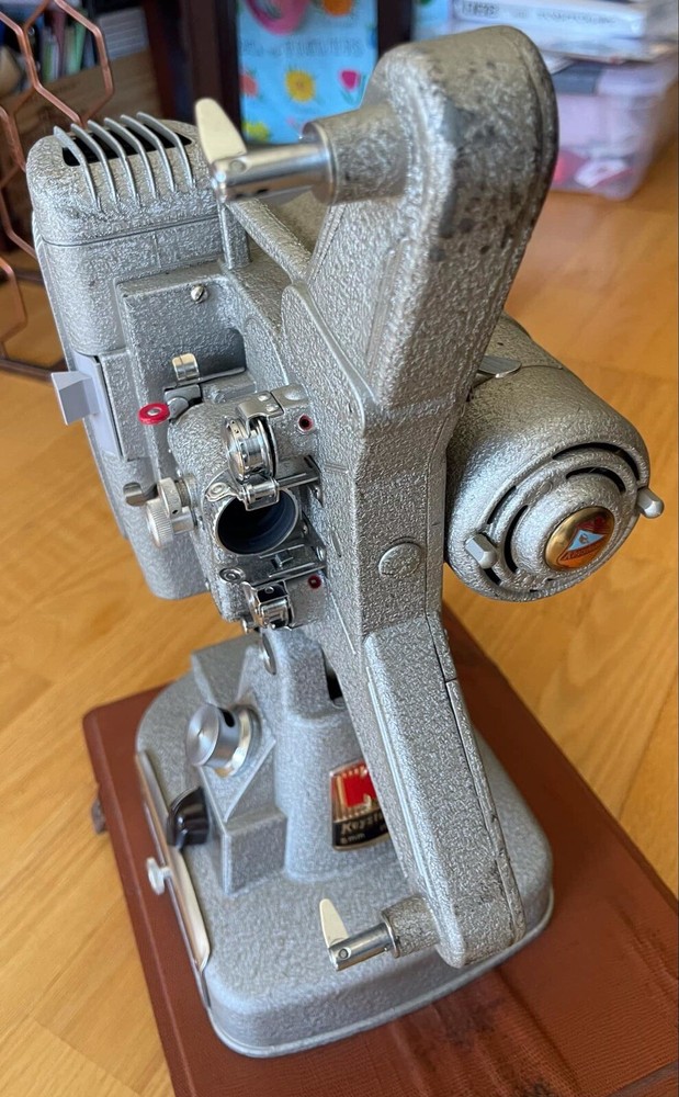 Vintage Keystone 109d 8mm Projector w/ Case
