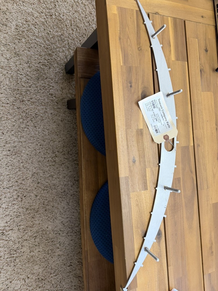 Tennant T7 Squeegee Retainer 1012934