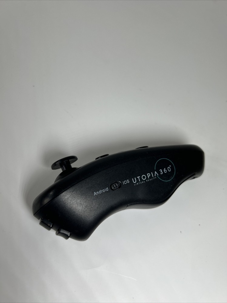 Hype Cynoculars VR Headset Remote Controller Utopia 360 Black Just Remote