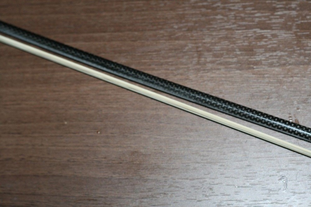 Carbon violin bow 4/4