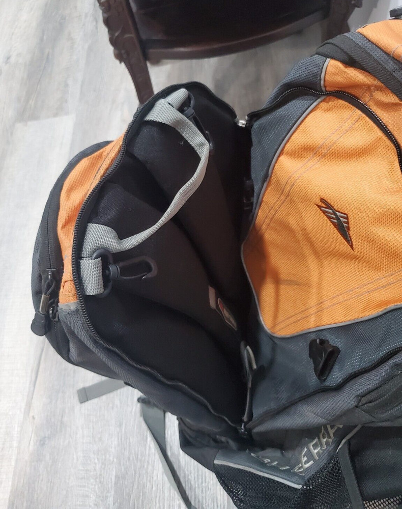 High Sierra Ergo-Fit Adjustable Shoulder Harness Backpack w/Daypack