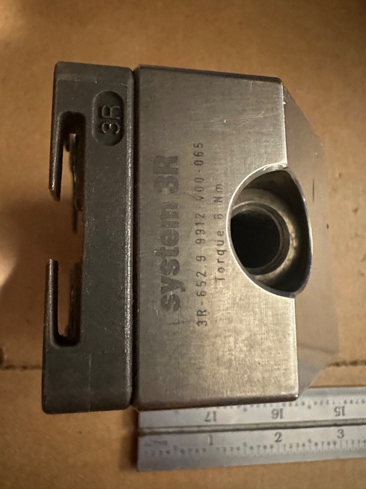 SYSTEM 3R-652.9 Macro to Macro – 90 Degree Adapter