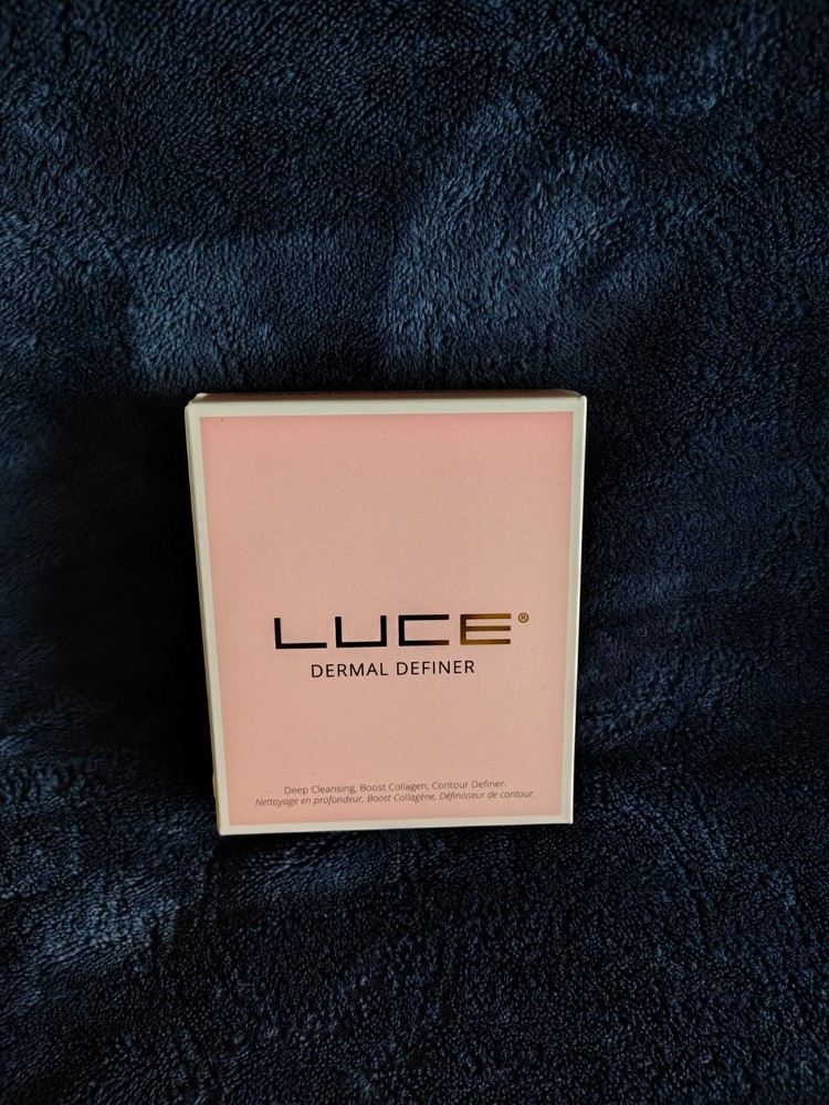 LUCE Dermal Definer Ultrasonic Brush  & Anti-Aging Roller