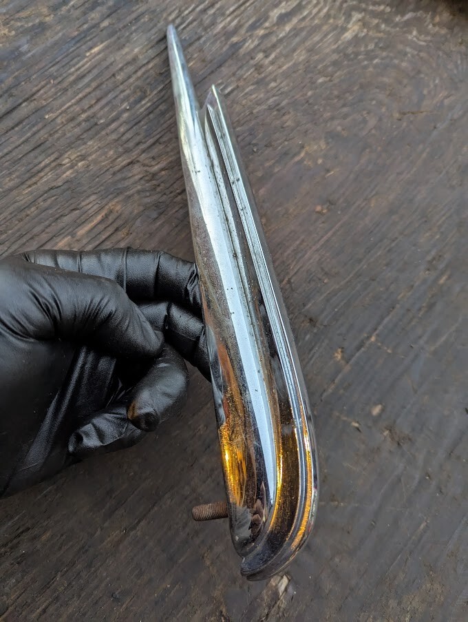 MYSTERY HOOD ORNAMENT FORD CHEVY