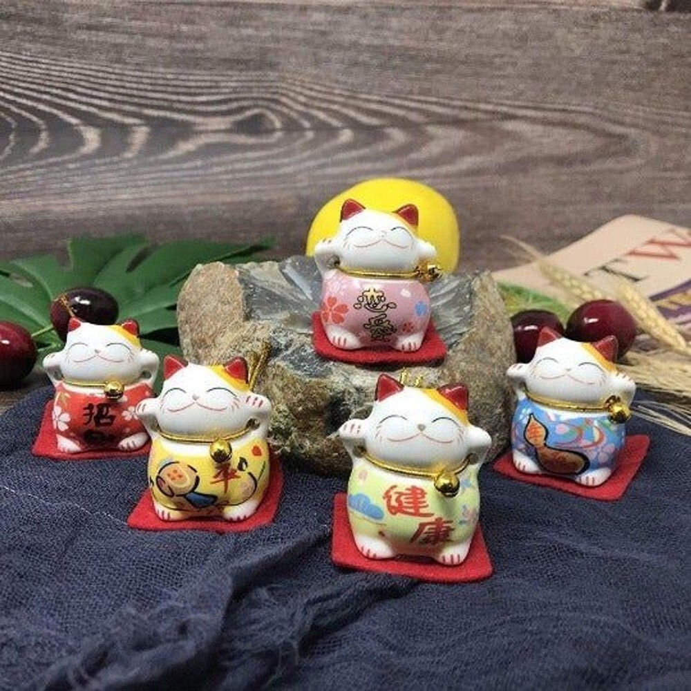 Fortune Lucky cat Maneki Neko