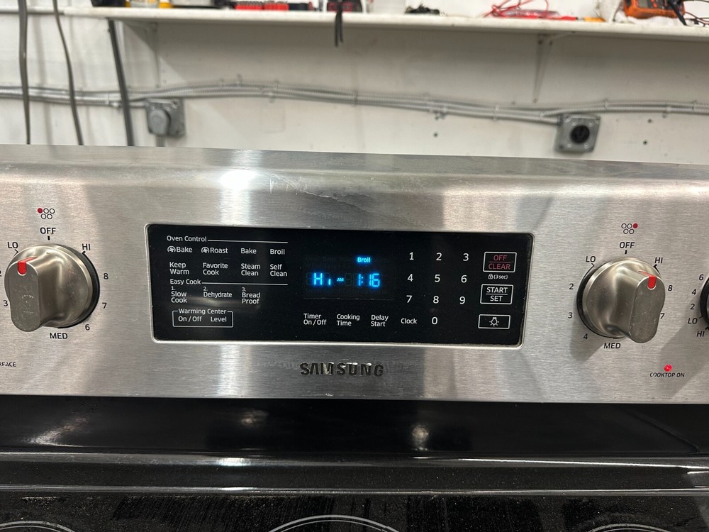 Genuine SAMSUNG Range Oven, Control Board # DE92-03761B