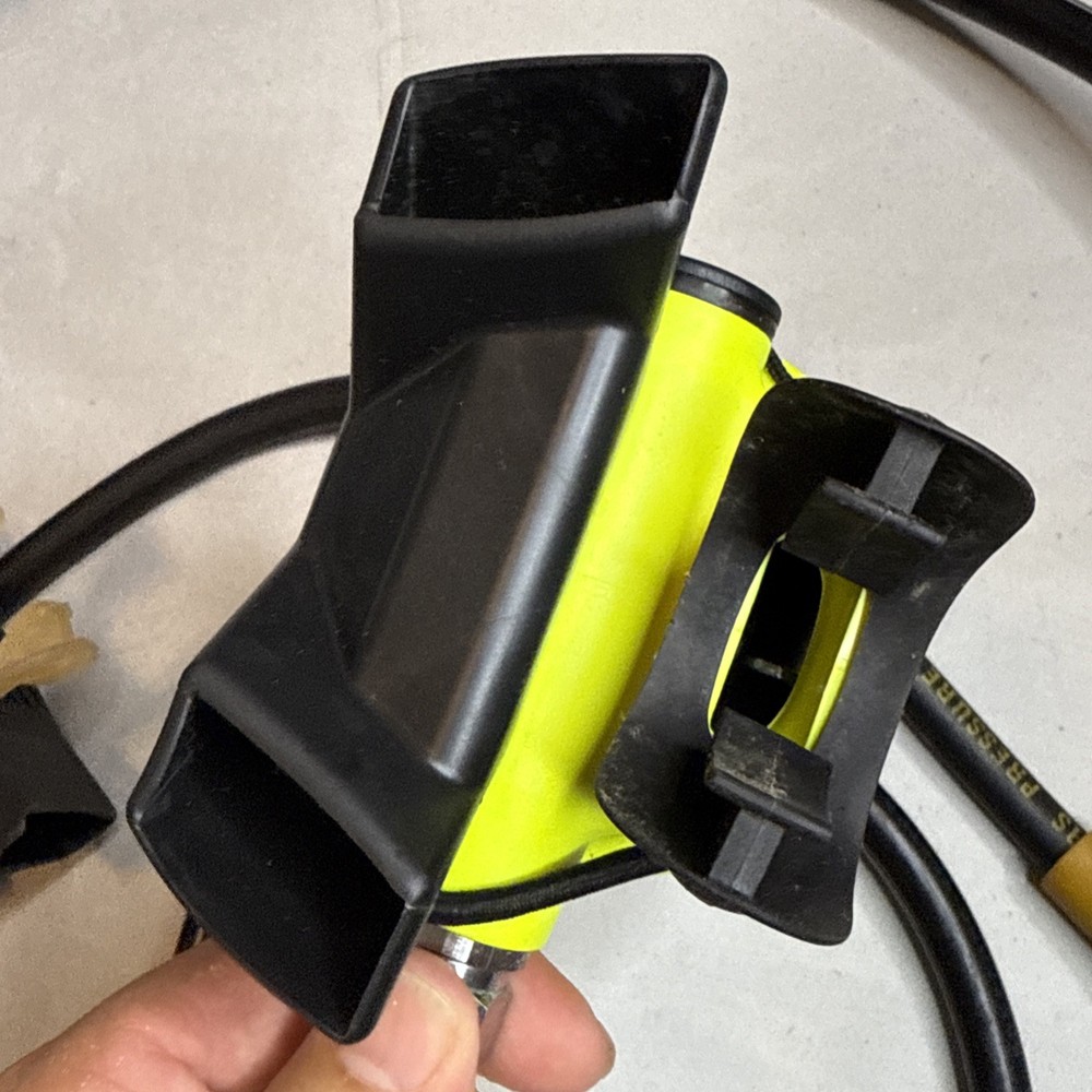 Mares Scuba Octopus / 1 Mares Voltrex 1 1 US Divers Octo Regulator Pivot Gauge