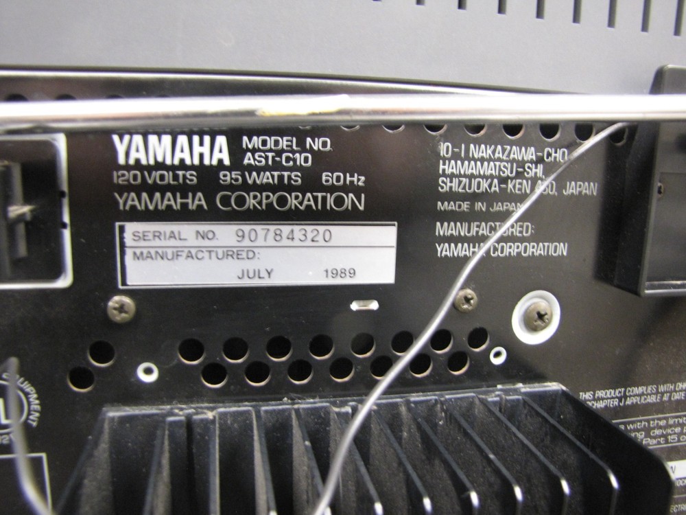 Yamaha AST-C10 Compact Component System AM/FM CD Dual Cassette Speakers -Powers