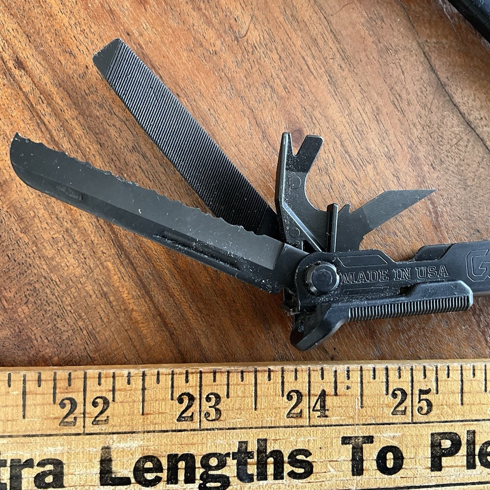 GERBER--CENTER DRIVE--MULTI PLIER--w/ BITS--GERBER CASE-MILITARY--EDC SURVIVAL