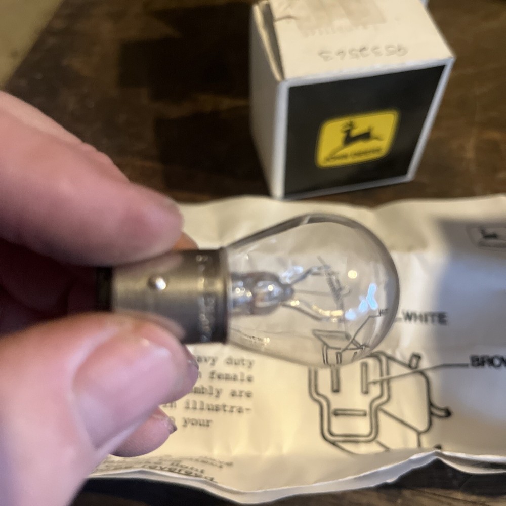 2 NOS John Deere OEM 57M7181 Indicator Light Bulbs