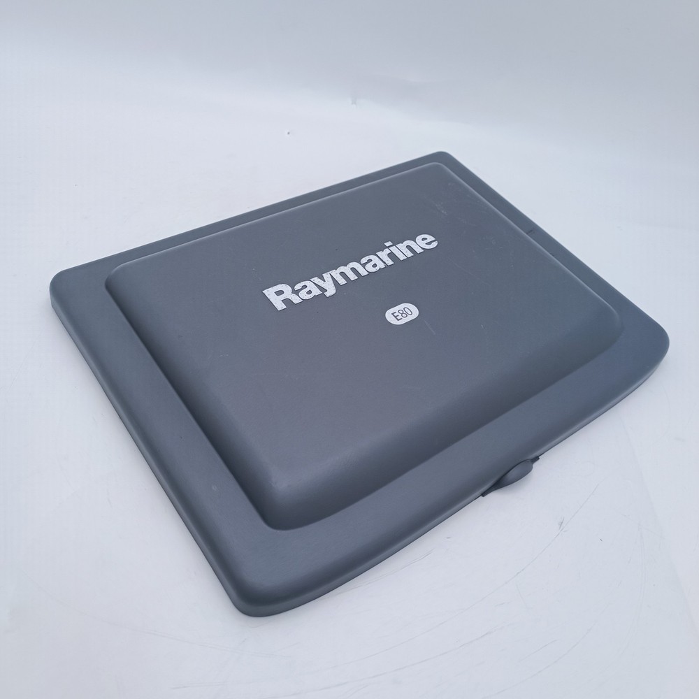 Raymarine E80 E02011 MFD Chartplotter Fishfinder Radar Sonar Classic Display