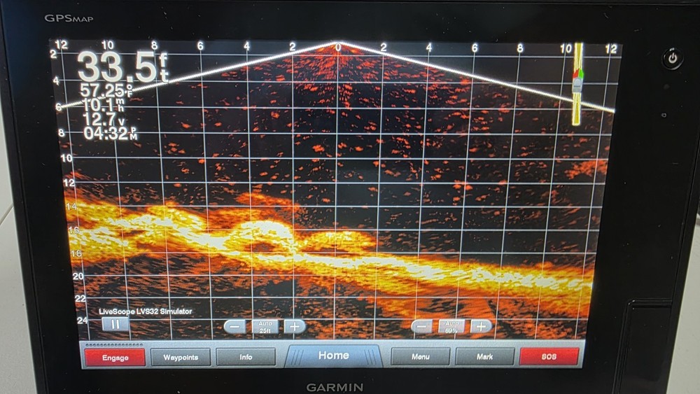 Garmin GPSMAP 7612 12" Chartplotter / Fishfinder – Excellent Condition.