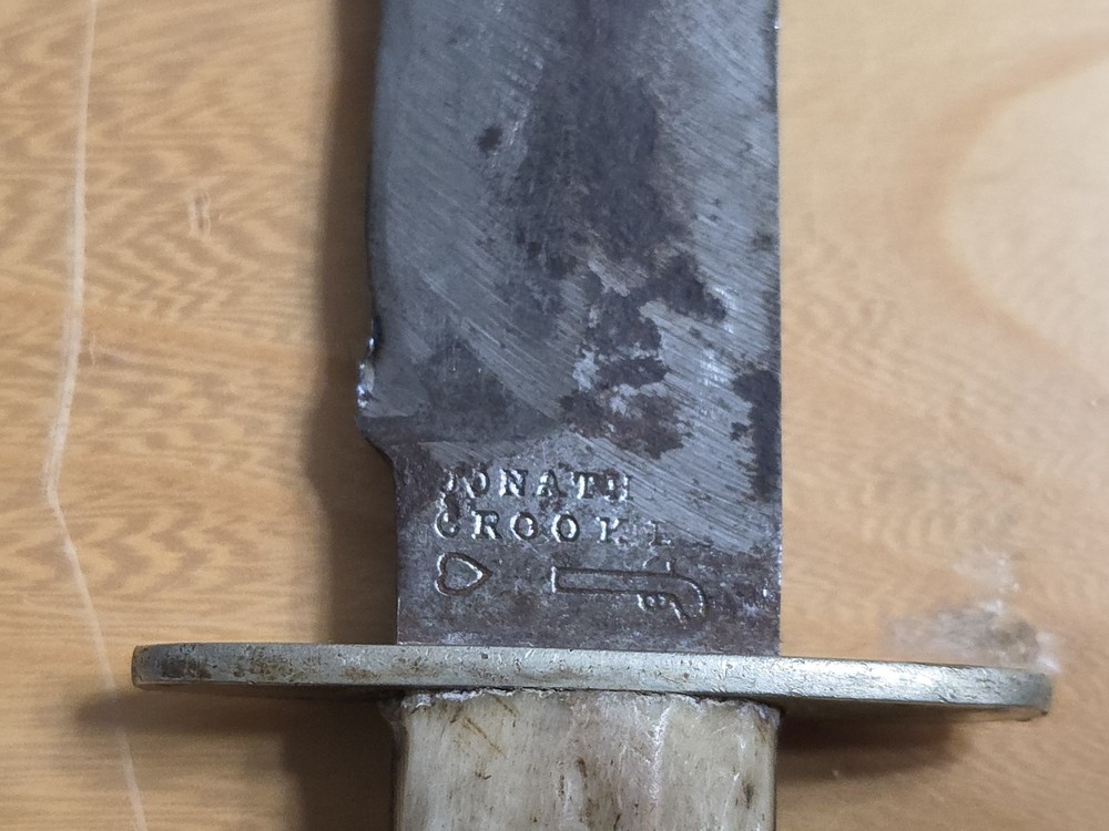 Jonathan Crookes Bowie Knife