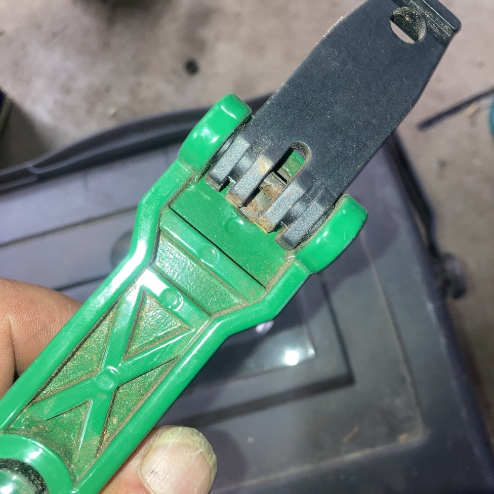 Quick Set Drill Press Hold Down. Box 116