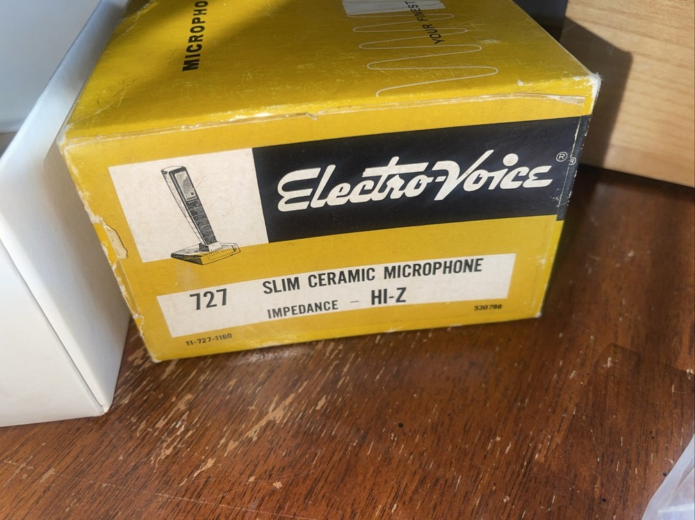ELECTRO VOICE MODEL 727 Never Used MICROPHONE Nice Condition As Shown