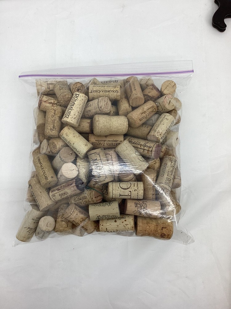 100 USED RECYCLED WINE CORKS