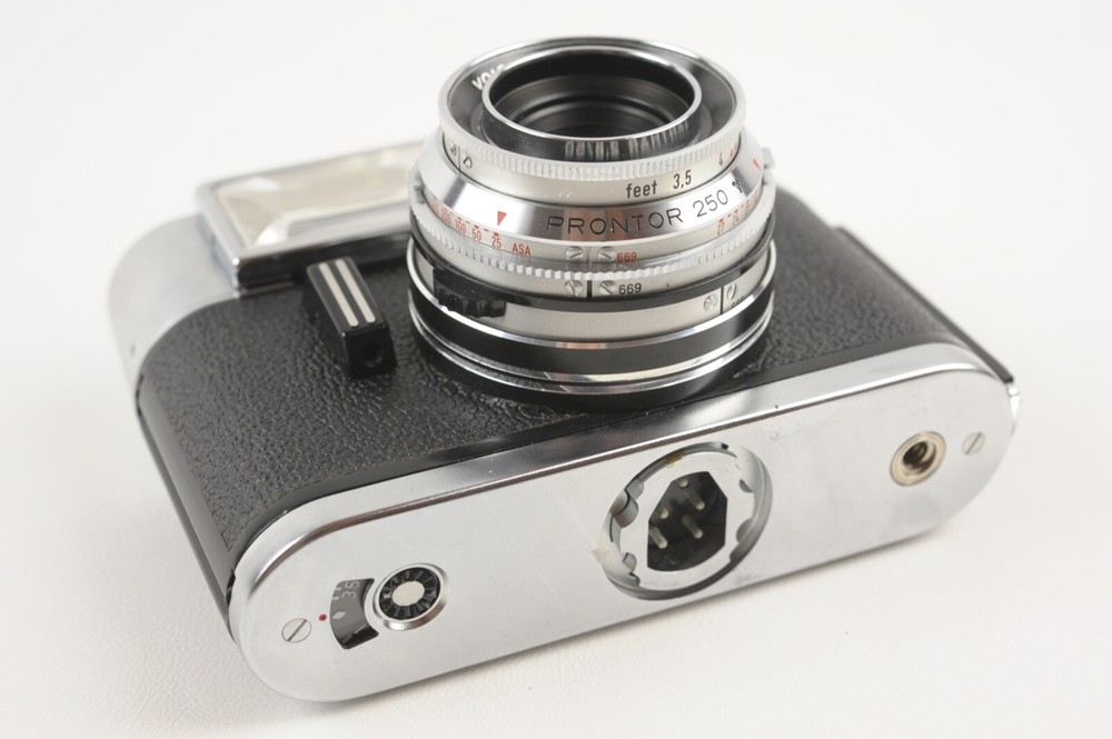 Voigtlander Vitrona 35mm Film Camera