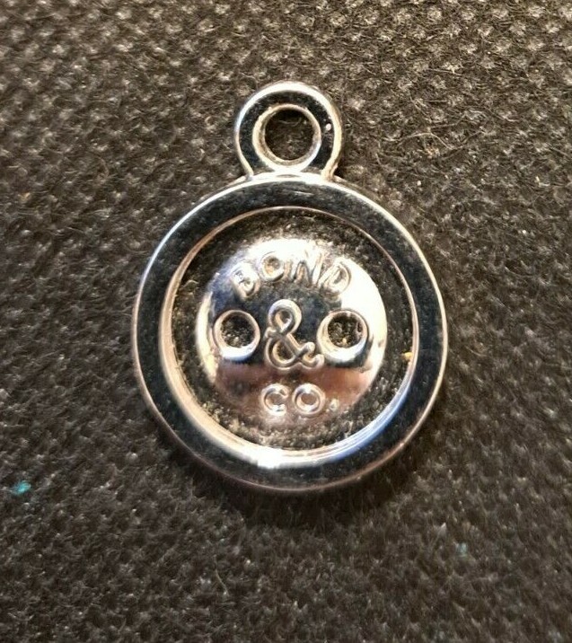 BOND & CO TAG TOKEN! e3518UXX