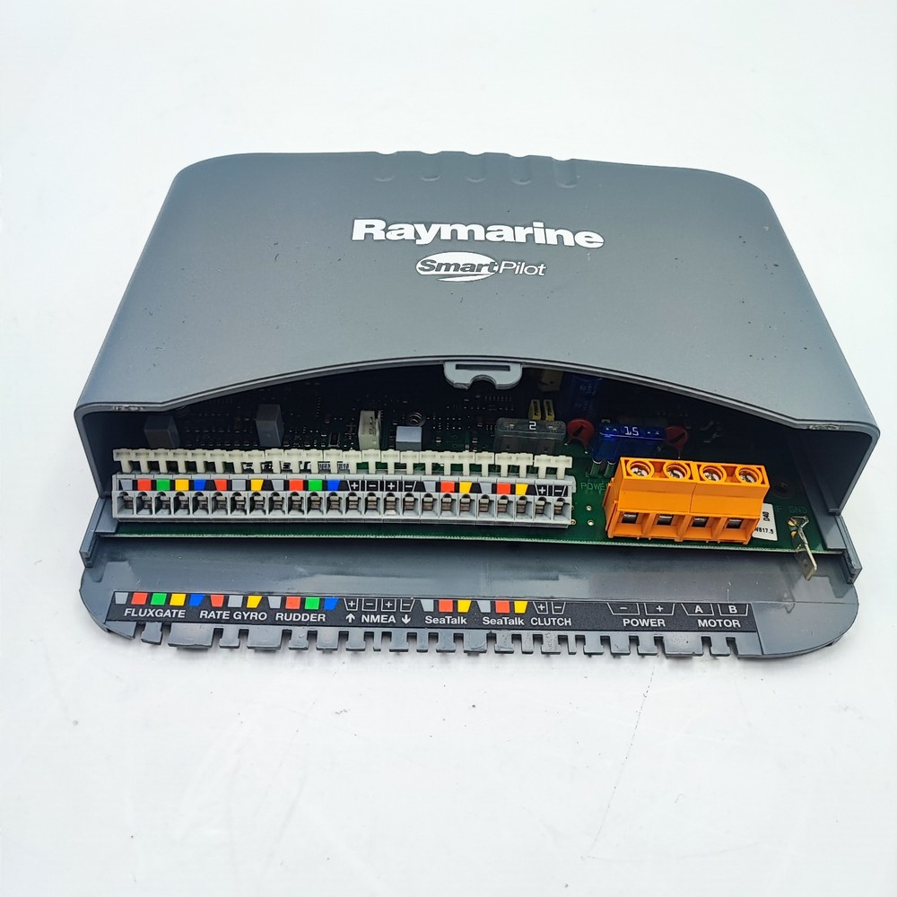 Raymarine S1 SmartPilot Autopilot Course Computer SmartPilot E15020 Wheelpilot
