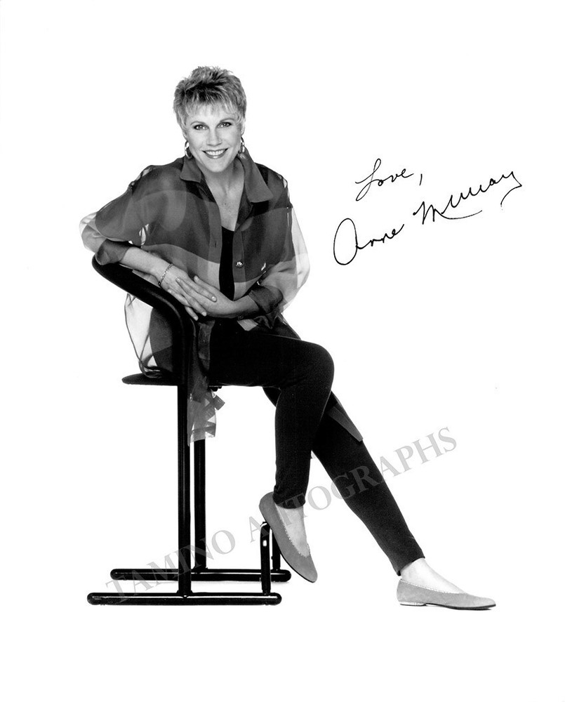 Murray, Anne - Signed Photograph