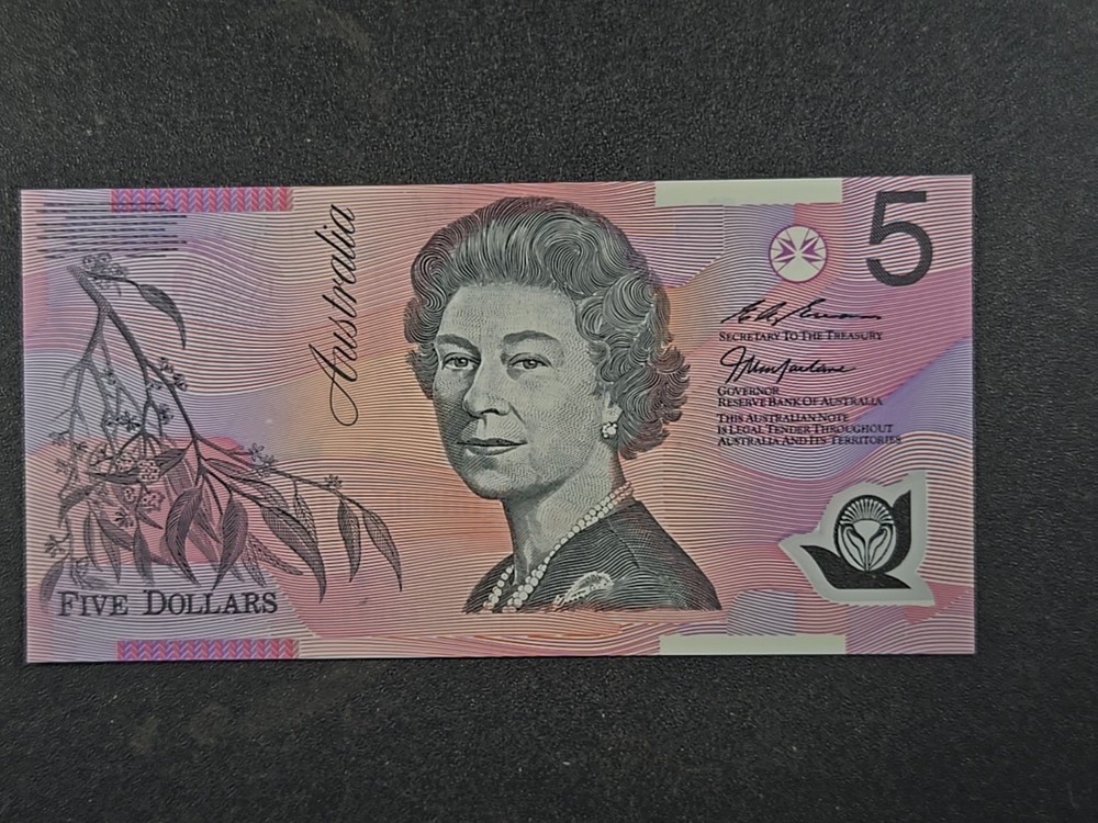 1996-98 AUSTRALIA $5 note - MacFarlane & Evans - Pick #51c - Crisp UNCIRCULATED