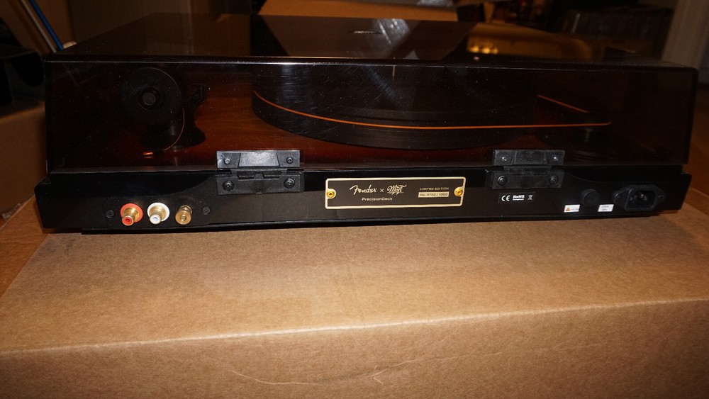 Fender MoFi PrecisionDeck Brand New Limited-edition turntable