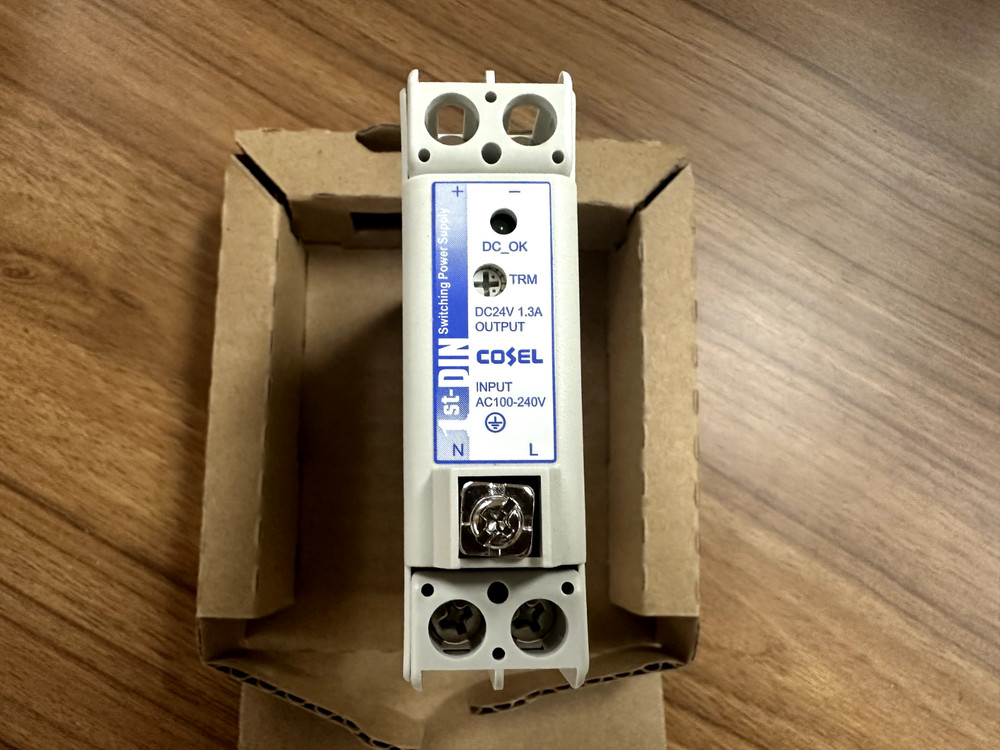 1pcs cosel KHNA30F-24 NEW IN BOX