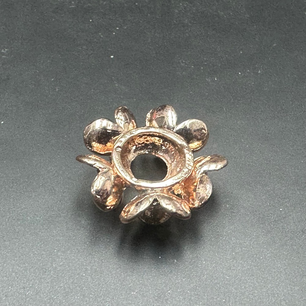 Metal crystal small ball base