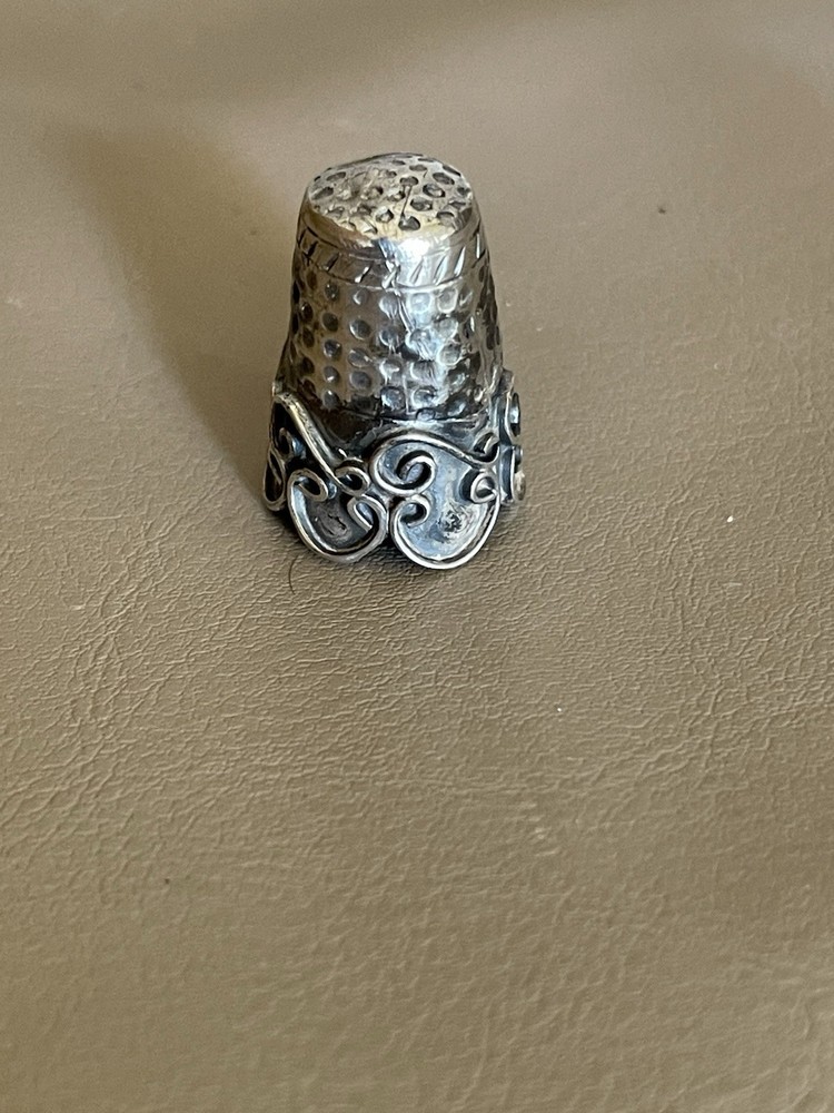 Vintage Sterling Silver Thimble (W22)