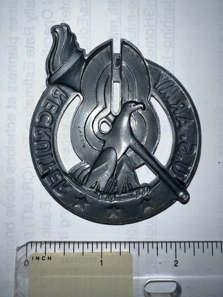 U.S. Army Basic Recruiter Identification Badge, older version, good used shape