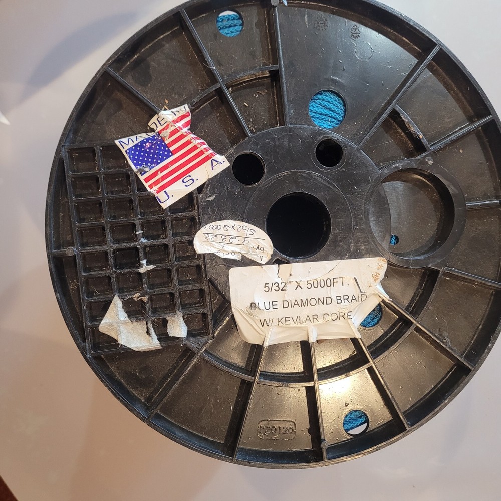 50ft 5/32 blue Dimondbraid with kevlar core Cord Gaff Line