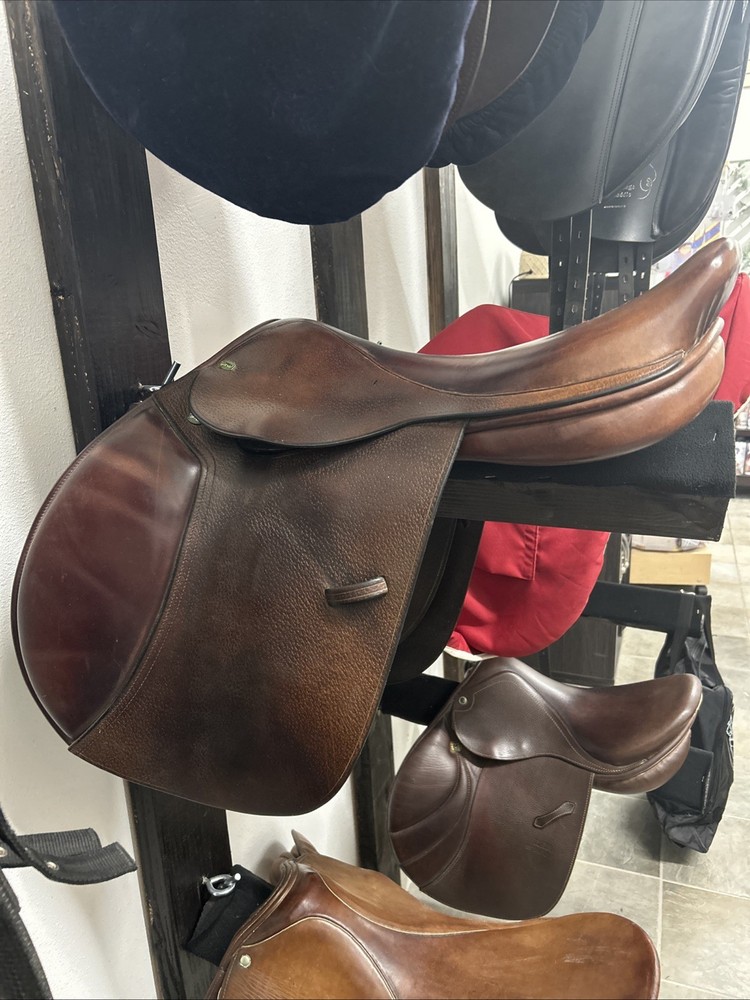 Beval 17 M Hunter Jumper Saddle The Natural