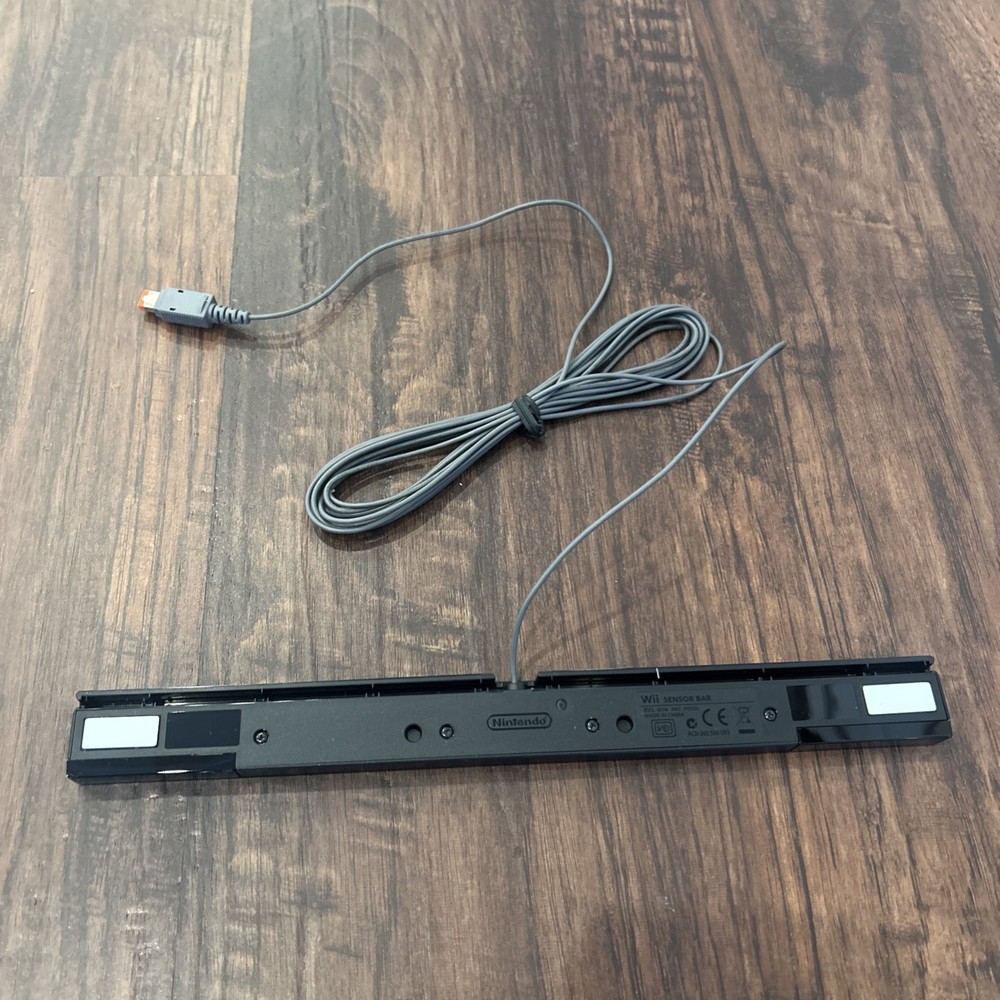 Nintendo RVL014 Original Wii Sensor Bar - Silver