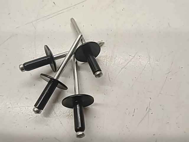 Rivet Qty 4 - 2000 POLARIS NOS