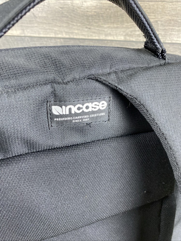 Black Incase ICON Backpack Slim