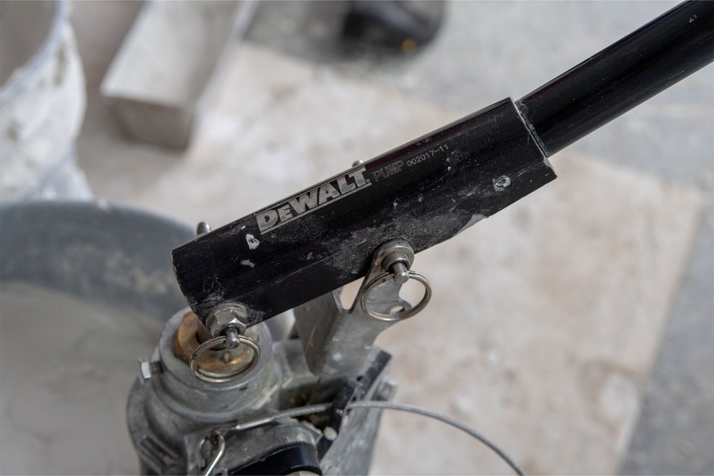 DEWALT Drywall Taping Tools Joint Compound Pump Automatic Taper | 2-771R