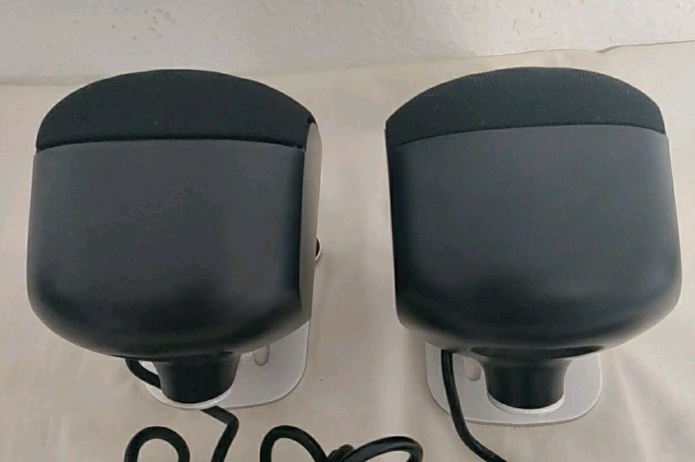 2 Logitech Z-640 Computer System Speakers Yellow & Blk Tested Read Description