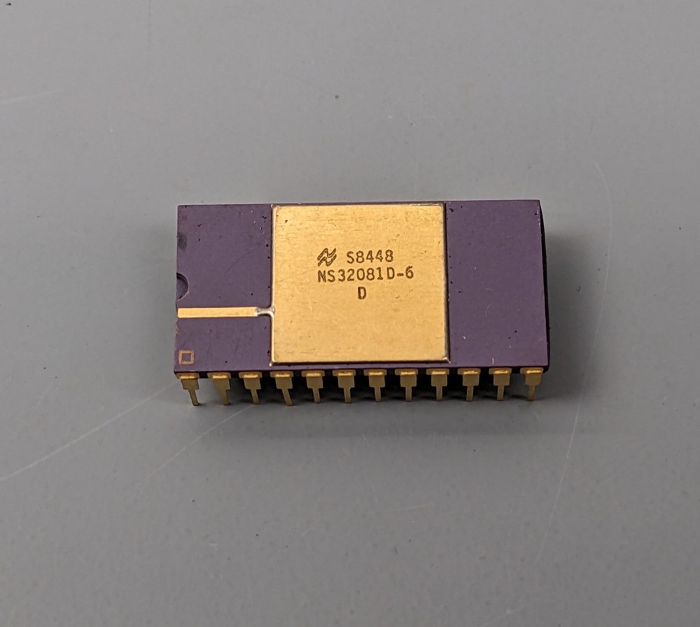 NS32081D-6 Floating Point Unit for NS 32K CPU